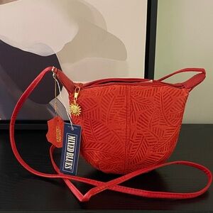 Vintage 90’s Embossed Leaf Red Leather Crossbody Bag